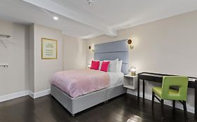 London'S Boutique Studio